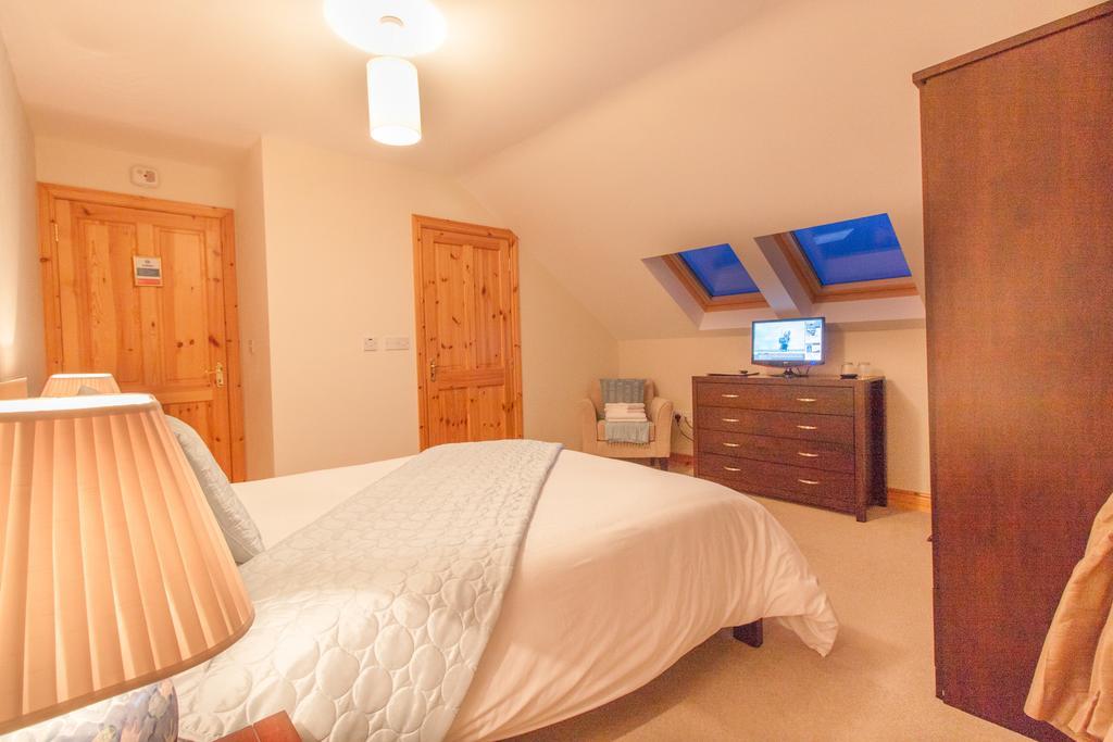 Bed and Breakfast Achill Water'S Edge Doogort Экстерьер фото