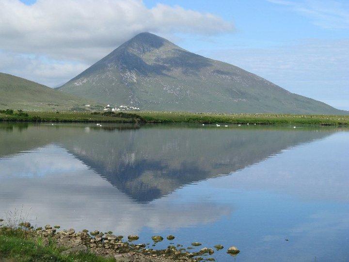 Bed and Breakfast Achill Water'S Edge Doogort Экстерьер фото
