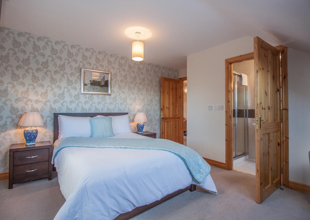 Bed and Breakfast Achill Water'S Edge Doogort Экстерьер фото