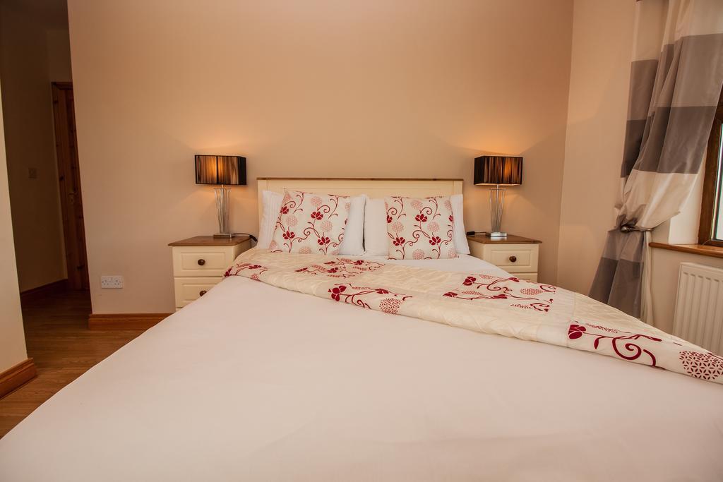 Bed and Breakfast Achill Water'S Edge Doogort Экстерьер фото